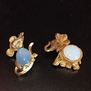 Source Unknown Gold and Blue Animal Brooch Pair